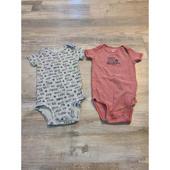 Carter's 24 months set of boys one pieces - Picture 1 of 8